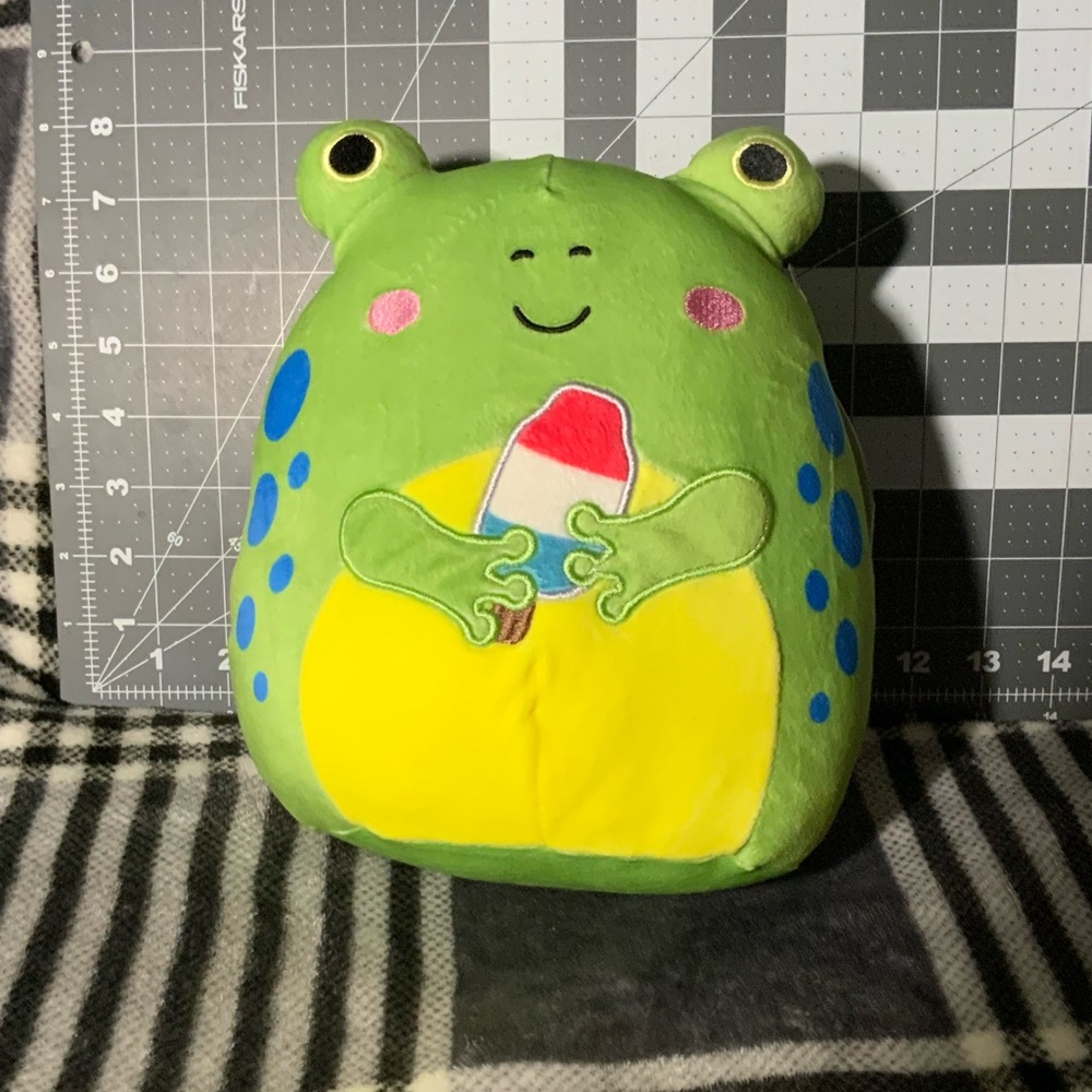 Squishmallow Limell (popsicle) the frog